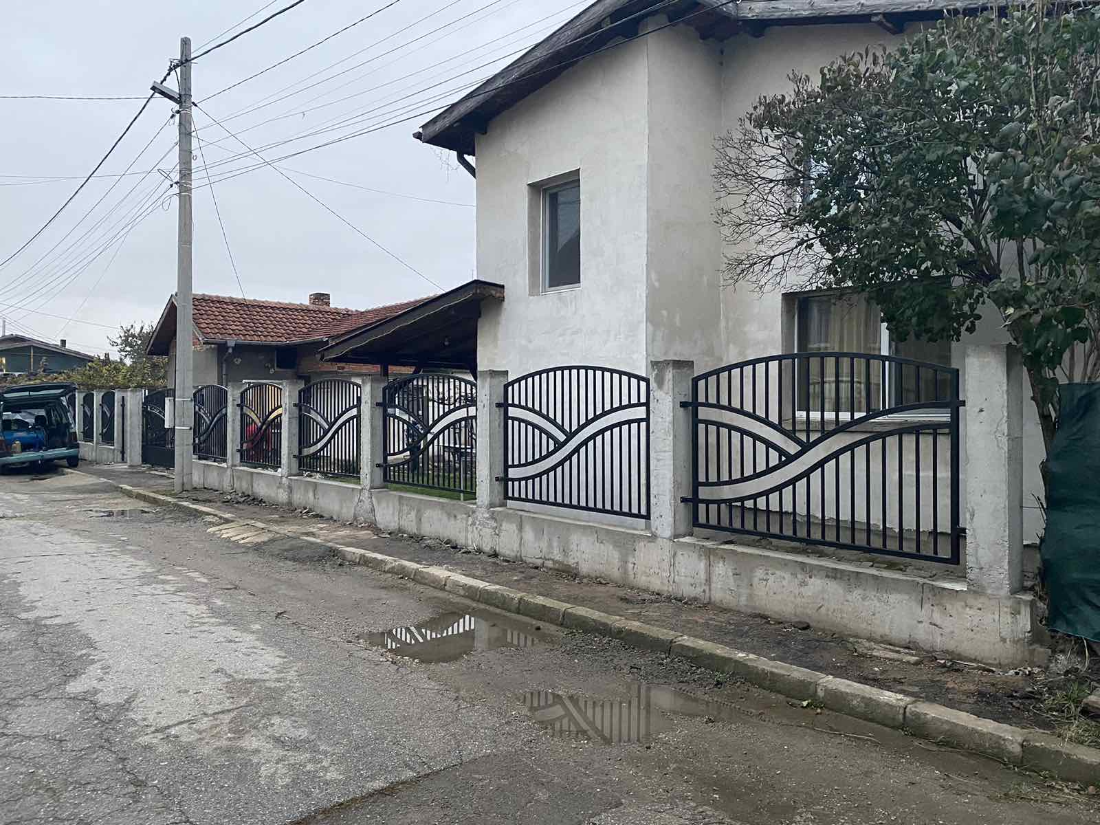 Метална Ограда - Враждебна - Изображение 4