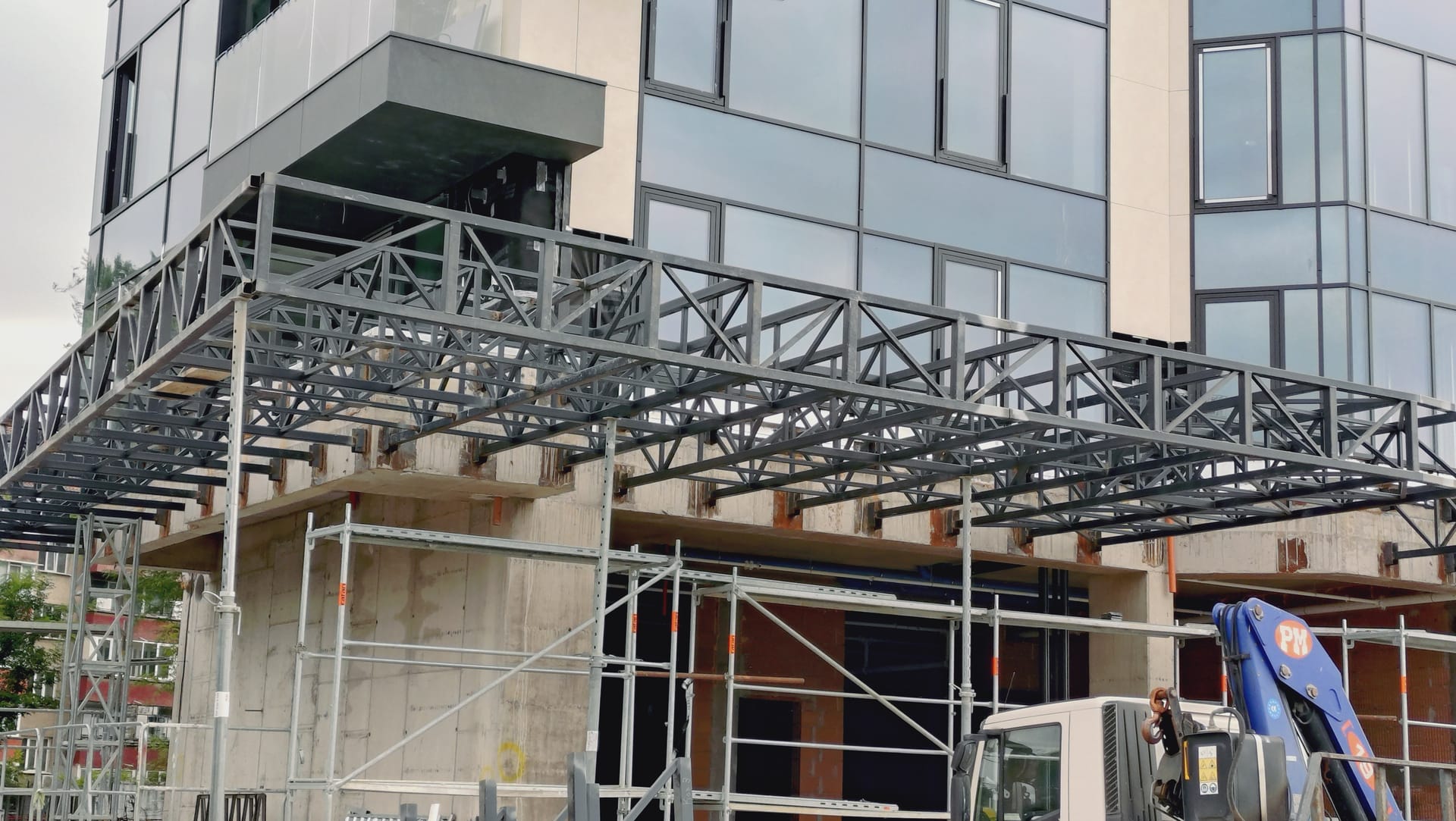 Козирка - Театрална Резиденс - Изображение 12