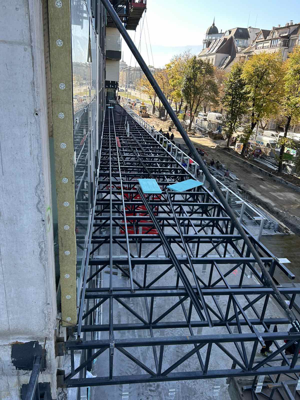 Козирка - Театрална Резиденс - Изображение 2