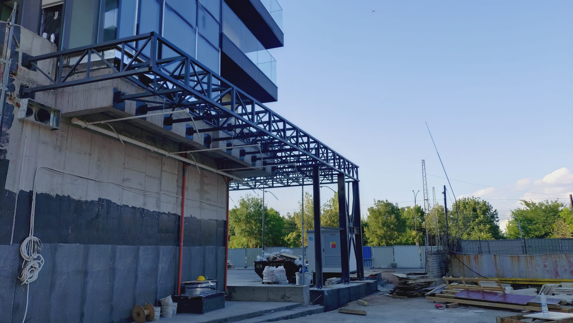 Козирка - Театрална Резиденс - Изображение 8