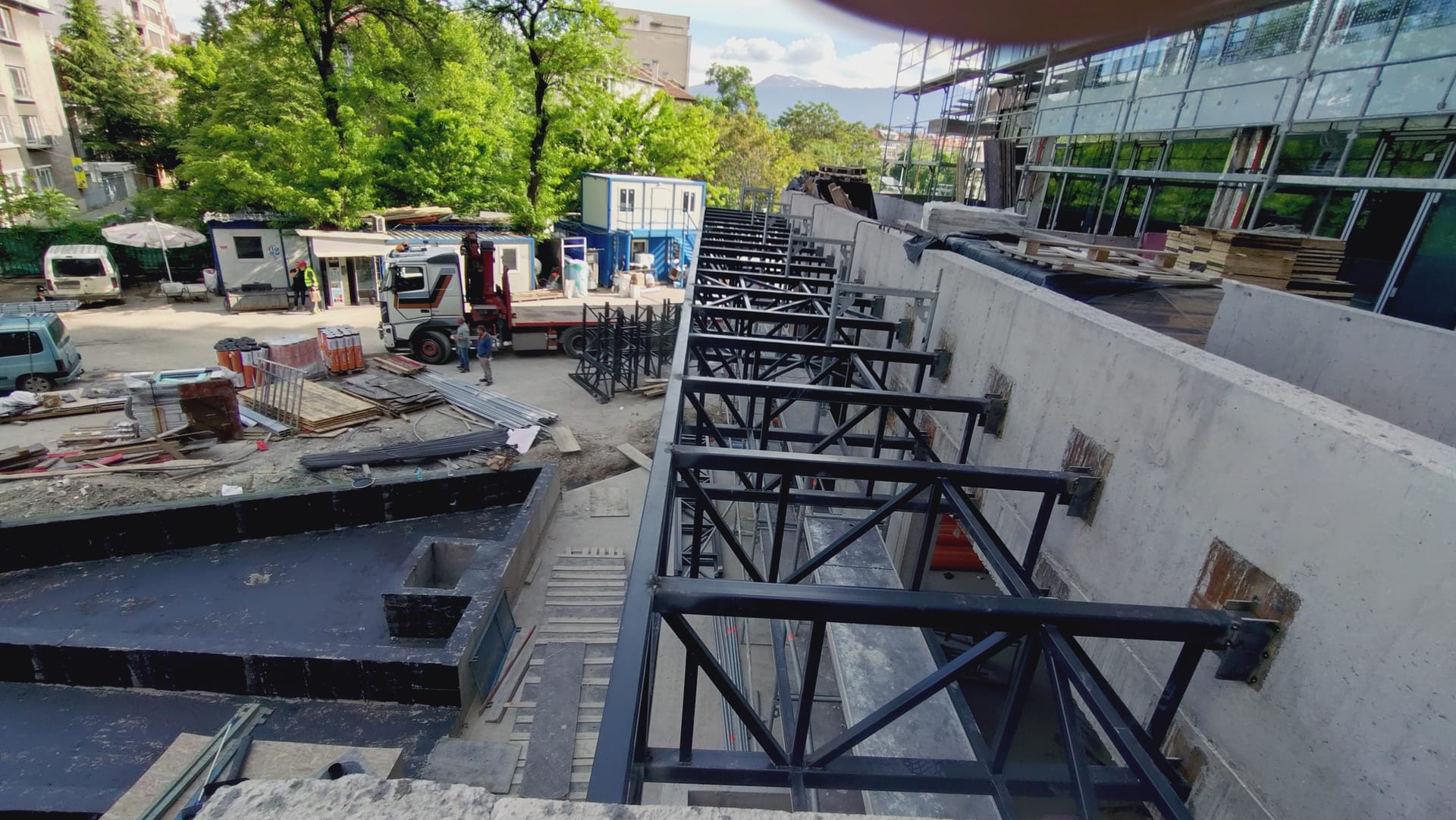 Козирка - Театрална Резиденс - Изображение 9