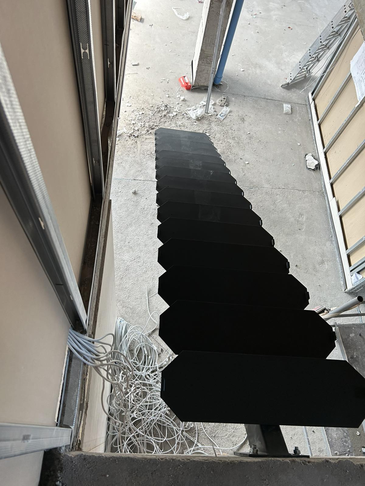 Еднораменни стълбища - 'Театрална Резиденс' - Изображение 11