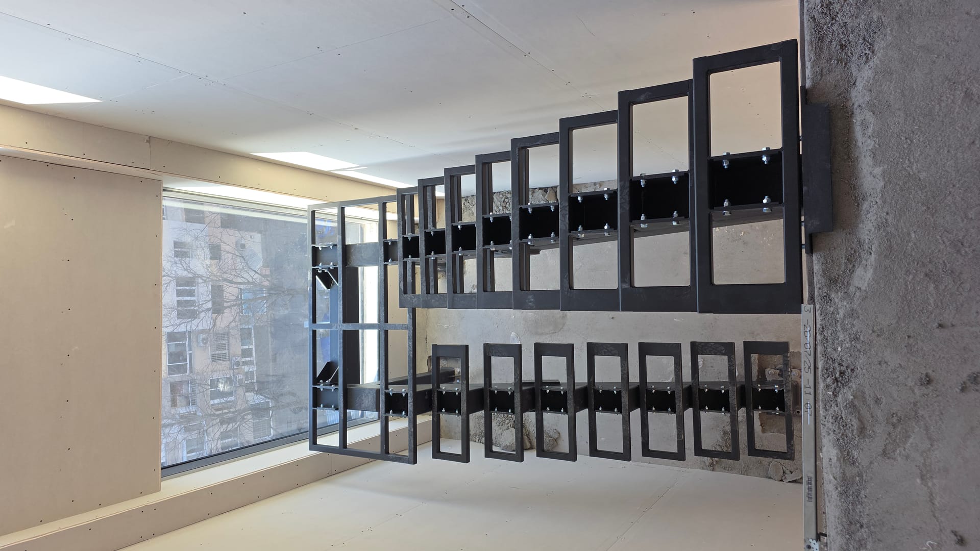 Еднораменни стълбища - 'Театрална Резиденс' - Изображение 6